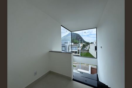 Apartamento à venda com 240m², 3 quartos e 2 vagasEscada