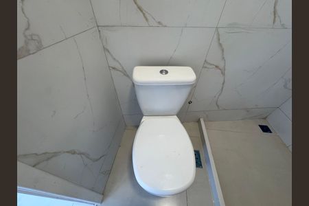 Apartamento à venda com 240m², 3 quartos e 2 vagasBanheiro Social