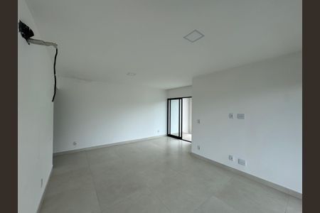 Apartamento à venda com 240m², 3 quartos e 2 vagasSuíte 3