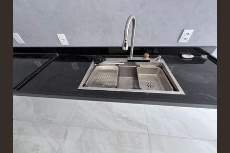 Apartamento à venda com 240m², 3 quartos e 2 vagasCozinha e Área de Serviço