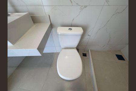 Apartamento à venda com 240m², 3 quartos e 2 vagasSuíte 2 - Banheiro