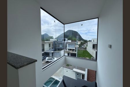 Apartamento à venda com 240m², 3 quartos e 2 vagasEscada