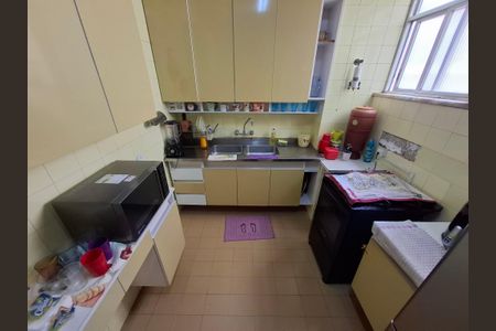 Apartamento à venda com 163m², 4 quartos e sem vagaCozinha 