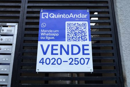 Apartamento à venda com 35m², 2 quartos e sem vagaPlaca instalada no portão do prédio - Código da placa: VGEF-548