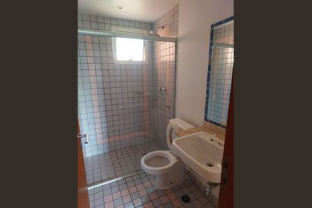 Banheiro de apartamento para alugar com 3 quartos, 100m² em Jardim Ampliacao, São Paulo