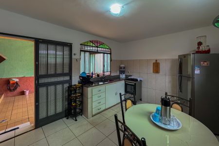 Casa à venda com 220m², 3 quartos e 4 vagasCozinha