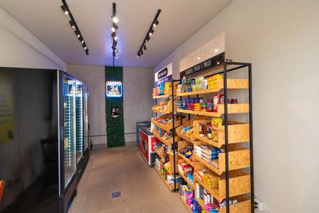 Apartamento para alugar com 40m², 1 quarto e 1 vaga Apartamento para alugar com 40m², 1 quarto e 1 vagaÁrea comum - Mini mercado