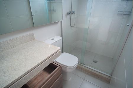 Apartamento à venda com 80m², 2 quartos e 2 vagasBanheiro da Suíte