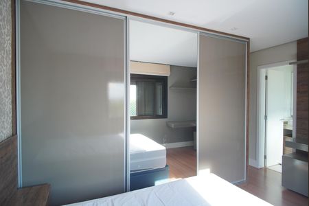 Apartamento à venda com 80m², 2 quartos e 2 vagasSuíte