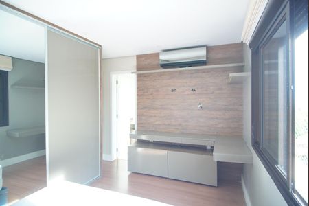 Suíte de apartamento à venda com 2 quartos, 80m² em Vila Ipiranga, Porto Alegre