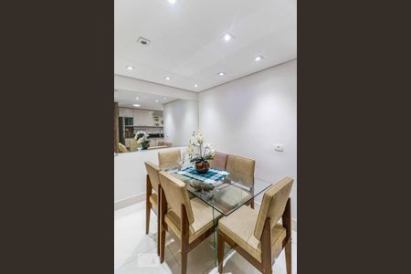 Apartamento à venda com 106m², 2 quartos e 1 vagaSala