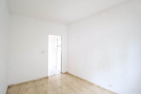 Casa para alugar com 2 quartos, 80m² em Vila Nivi, São Paulo