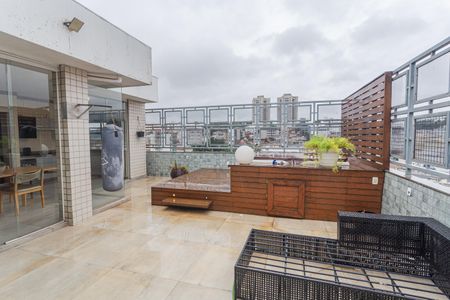 Apartamento à venda com 260m², 4 quartos e 3 vagas Apartamento à venda com 260m², 4 quartos e 3 vagasCobertura