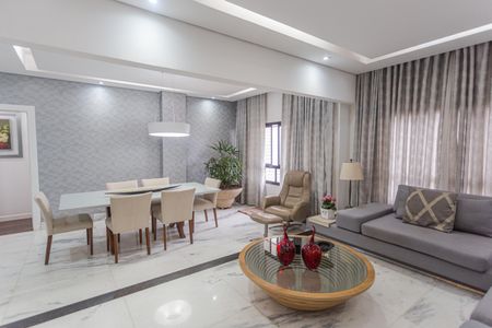 Apartamento à venda com 260m², 4 quartos e 3 vagas Apartamento à venda com 260m², 4 quartos e 3 vagasSala