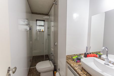 Apartamento à venda com 260m², 4 quartos e 3 vagas Apartamento à venda com 260m², 4 quartos e 3 vagasBanheiro da Suíte 4 na Cobertura