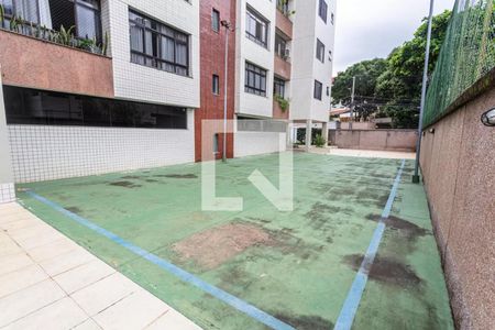 Apartamento à venda com 260m², 4 quartos e 3 vagas Apartamento à venda com 260m², 4 quartos e 3 vagasÁrea Externa - Quadra Esportiva