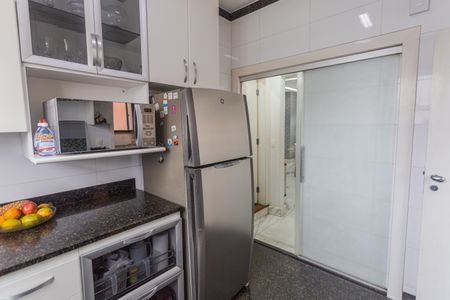 Apartamento à venda com 260m², 4 quartos e 3 vagas Apartamento à venda com 260m², 4 quartos e 3 vagasCozinha