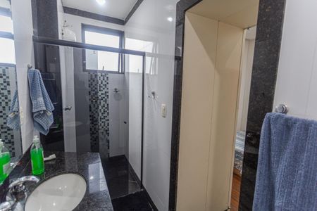 Apartamento à venda com 260m², 4 quartos e 3 vagas Apartamento à venda com 260m², 4 quartos e 3 vagasBanheiro da Suíte 3
