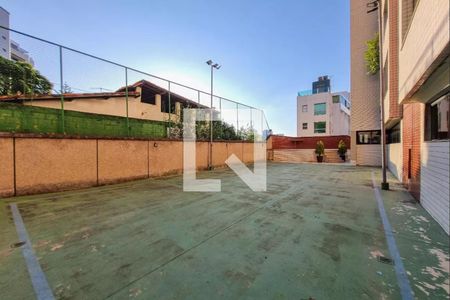 Apartamento à venda com 260m², 4 quartos e 3 vagas Apartamento à venda com 260m², 4 quartos e 3 vagasÁrea Externa - Quadra Esportiva