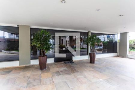 Apartamento à venda com 260m², 4 quartos e 3 vagas Apartamento à venda com 260m², 4 quartos e 3 vagasHall de entrada