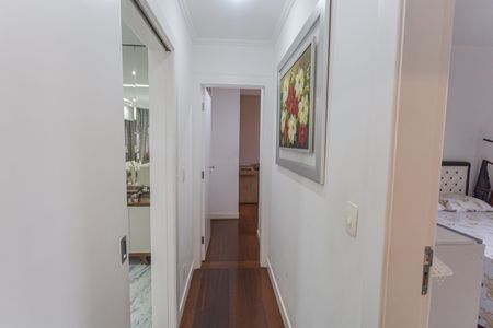 Apartamento à venda com 260m², 4 quartos e 3 vagas Apartamento à venda com 260m², 4 quartos e 3 vagasCorredor