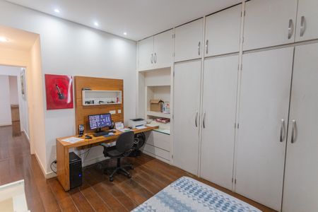 Apartamento à venda com 260m², 4 quartos e 3 vagas Apartamento à venda com 260m², 4 quartos e 3 vagasSuíte 3