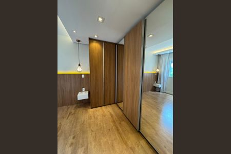 Apartamento para alugar com 64m², 2 quartos e 1 vagaQuarto