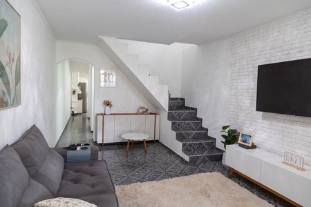 Casa para alugar com 5 quartos, 233m² em Jardim Bela Vista, Guarulhos