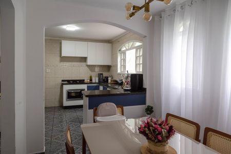 Casa para alugar com 5 quartos, 233m² em Jardim Bela Vista, Guarulhos