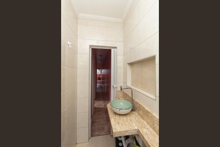 Casa à venda com 250m², 4 quartos e 1 vagaBanheiro 2