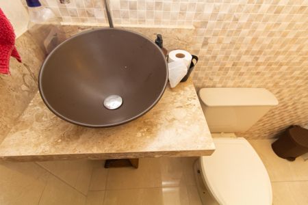 Lavabo de casa para alugar com 4 quartos, 250m² em Jardim Sao Carlos (zona Leste), São Paulo