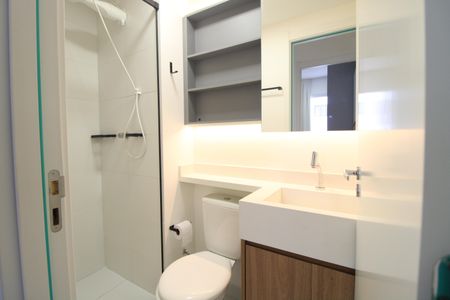 Banheiro de apartamento para alugar com 2 quartos, 33m² em Socorro, São Paulo
