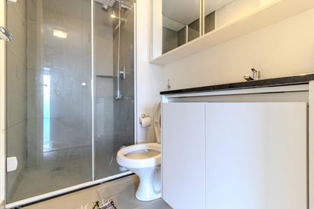 Studio para alugar com 43m², 1 quarto e 1 vaga Studio para alugar com 43m², 1 quarto e 1 vagaBanheiro