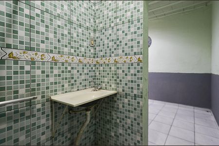 Casa para alugar com 60m², 1 quarto e sem vagaBanheiro