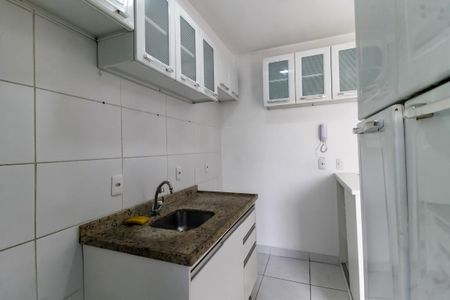 Apartamento para alugar com 56m², 2 quartos e 1 vagaCozinha - Armários