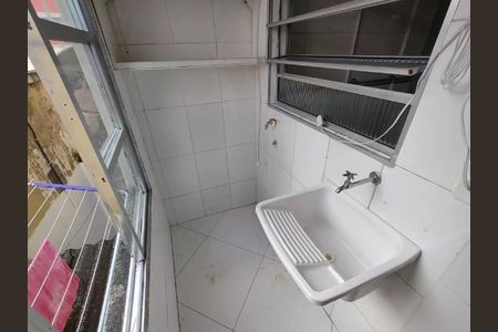 Área de serviço de apartamento para alugar com 2 quartos, 50m² em Centro, São Vicente