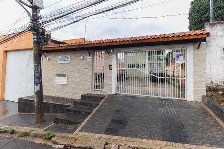 Casa de condomínio à venda com 68m², 2 quartos e 1 vagaFachada