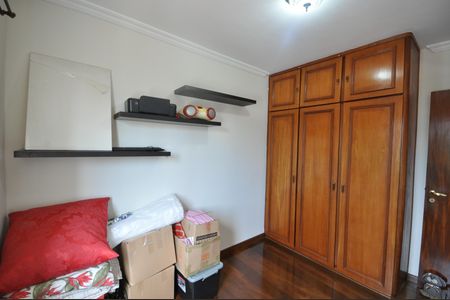 Apartamento à venda com 57m², 2 quartos e 1 vagaQuarto 2