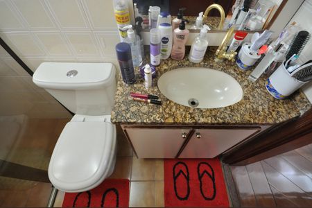 Apartamento à venda com 57m², 2 quartos e 1 vagaBanheiro Social