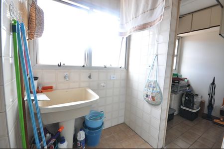 Apartamento à venda com 57m², 2 quartos e 1 vagaÁrea de Serviço