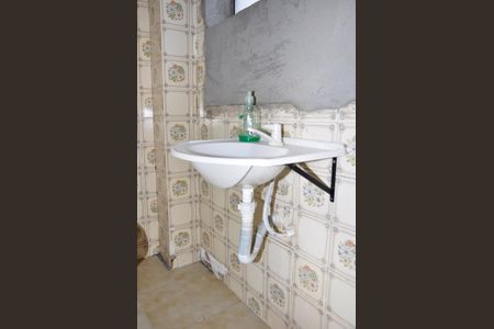 Casa para alugar com 170m², 2 quartos e 3 vagasBanheiro Social