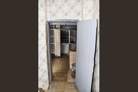 Casa para alugar com 170m², 2 quartos e 3 vagasBanheiro Social