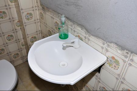 Casa para alugar com 170m², 2 quartos e 3 vagasBanheiro Social