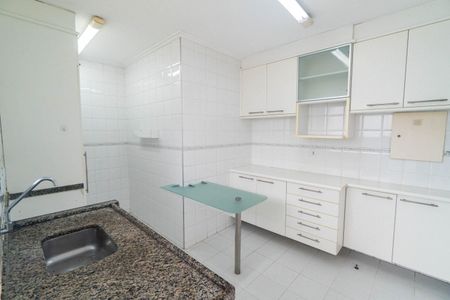 Apartamento à venda com 60m², 2 quartos e 1 vagaCozinha