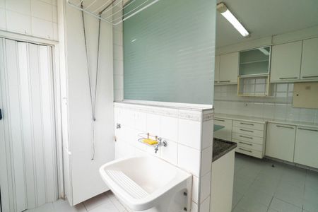 Apartamento à venda com 60m², 2 quartos e 1 vagaÁrea de Serviço