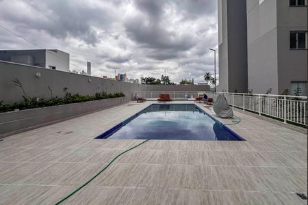 Apartamento à venda com 38m², 2 quartos e sem vagaÁrea comum - Piscina