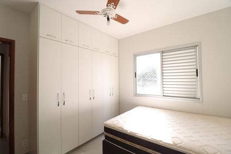 Quarto 1 - Suíte de apartamento para alugar com 2 quartos, 59m² em Santa Mônica, Uberlândia