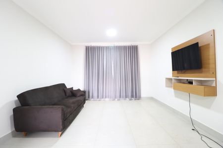 Sala de apartamento para alugar com 2 quartos, 59m² em Santa Mônica, Uberlândia