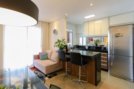 Apartamento à venda com 2 quartos, 57m² em Jardim Esmeralda, São Paulo