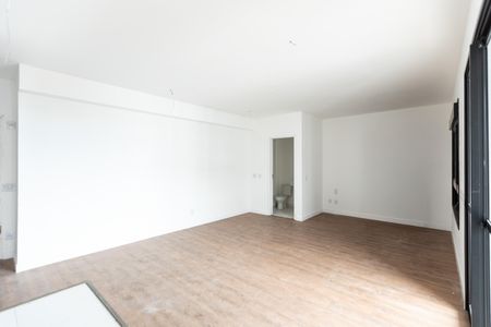 Quarto  de apartamento à venda com 1 quarto, 45m² em Taquaral, Campinas